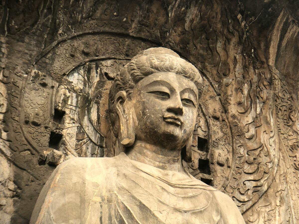 Longmen and Kung-Fu Tour