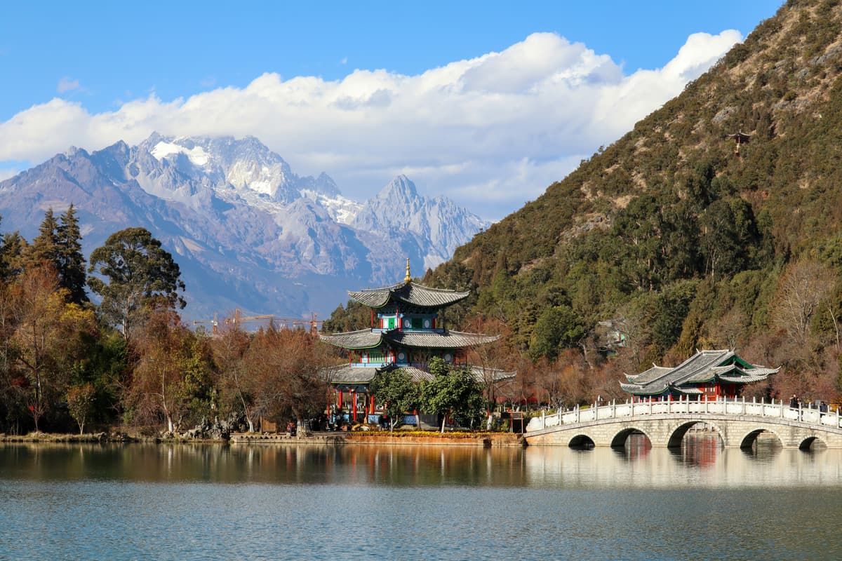 Lijiang’s Ancient Towns Tour