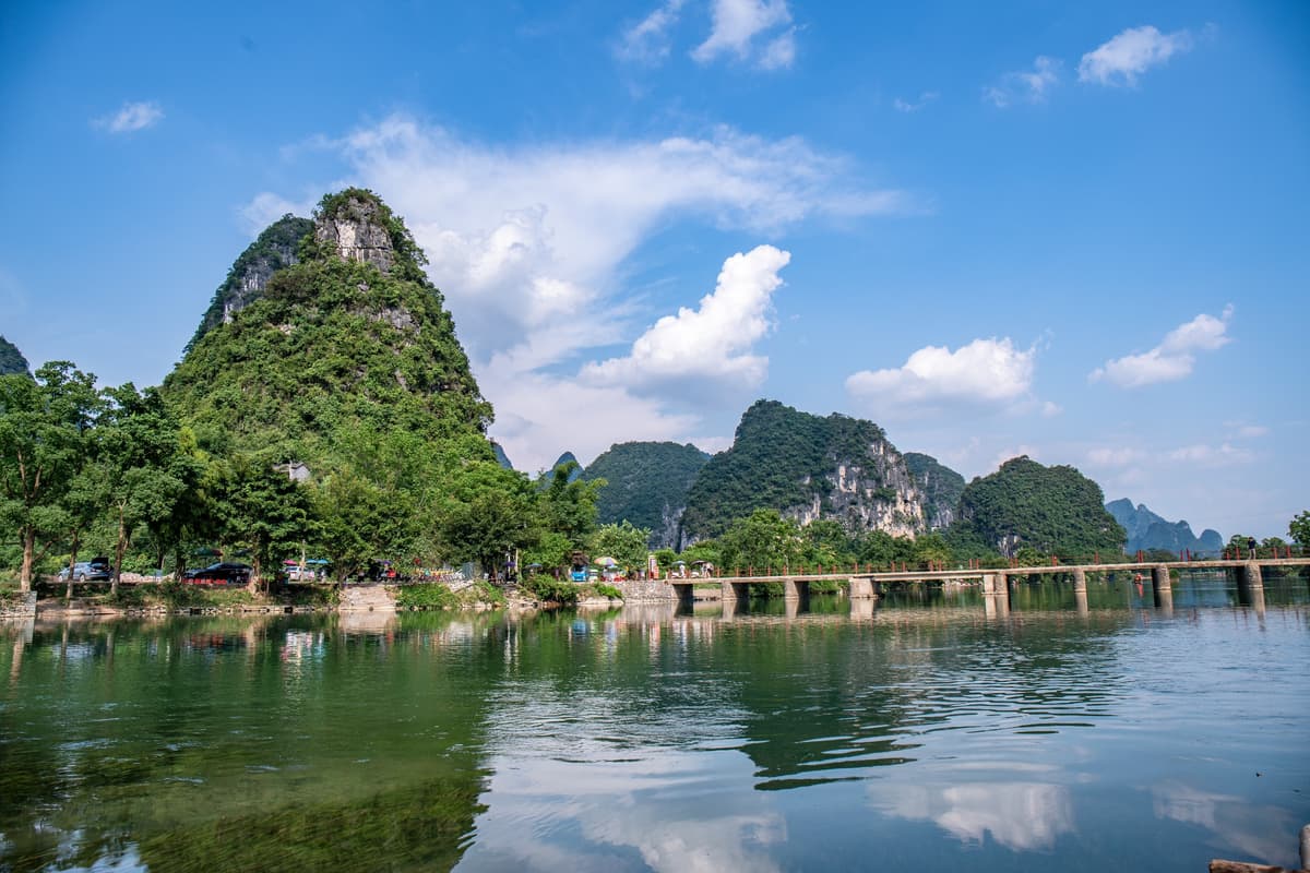 Li River Cruise to Yangshuo