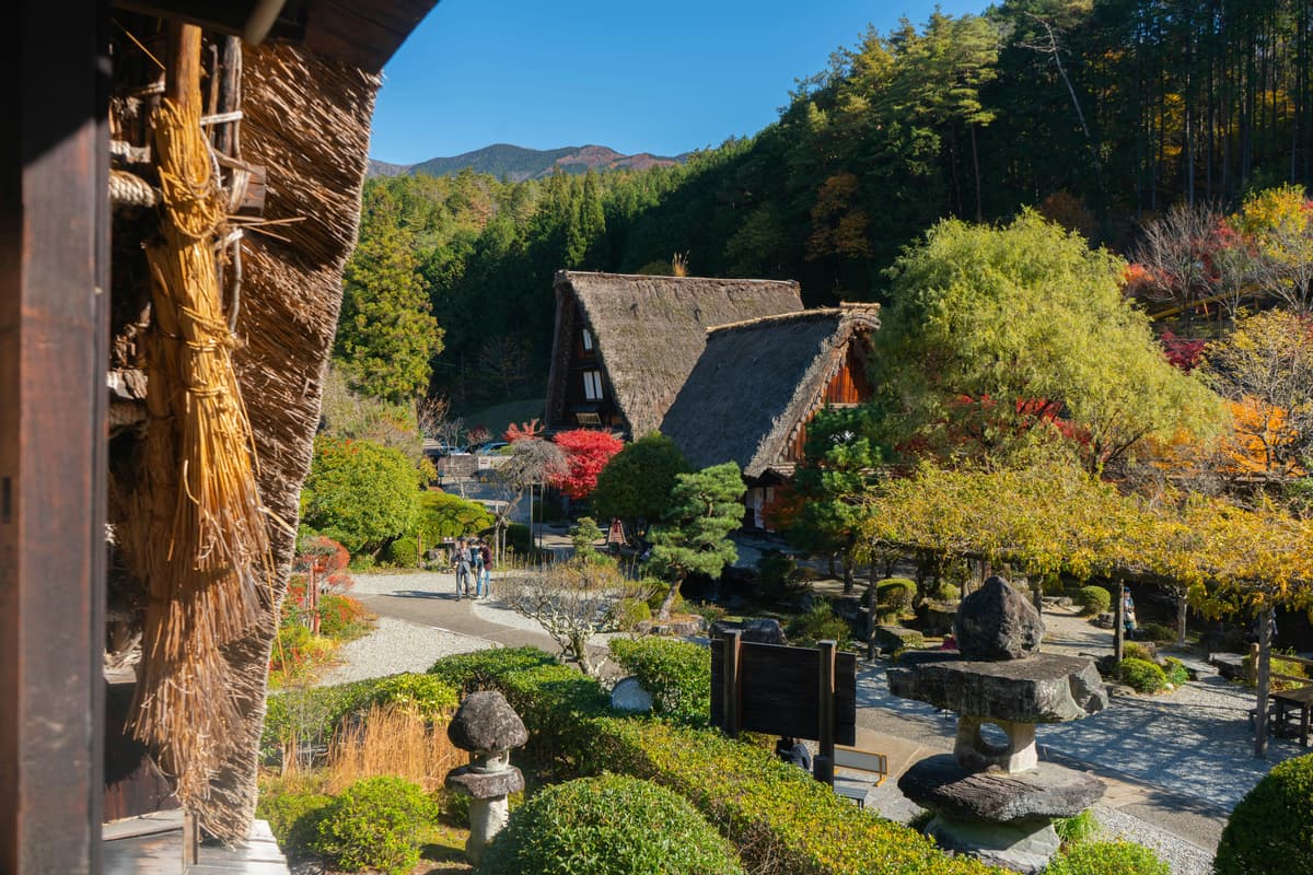 Shirakawago & Takayama — Alpine Traditions and Timeless Villages