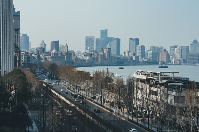 El perfil de Pudong a l'altra banda del riu Huangpu vist des del Bund, Xangai
